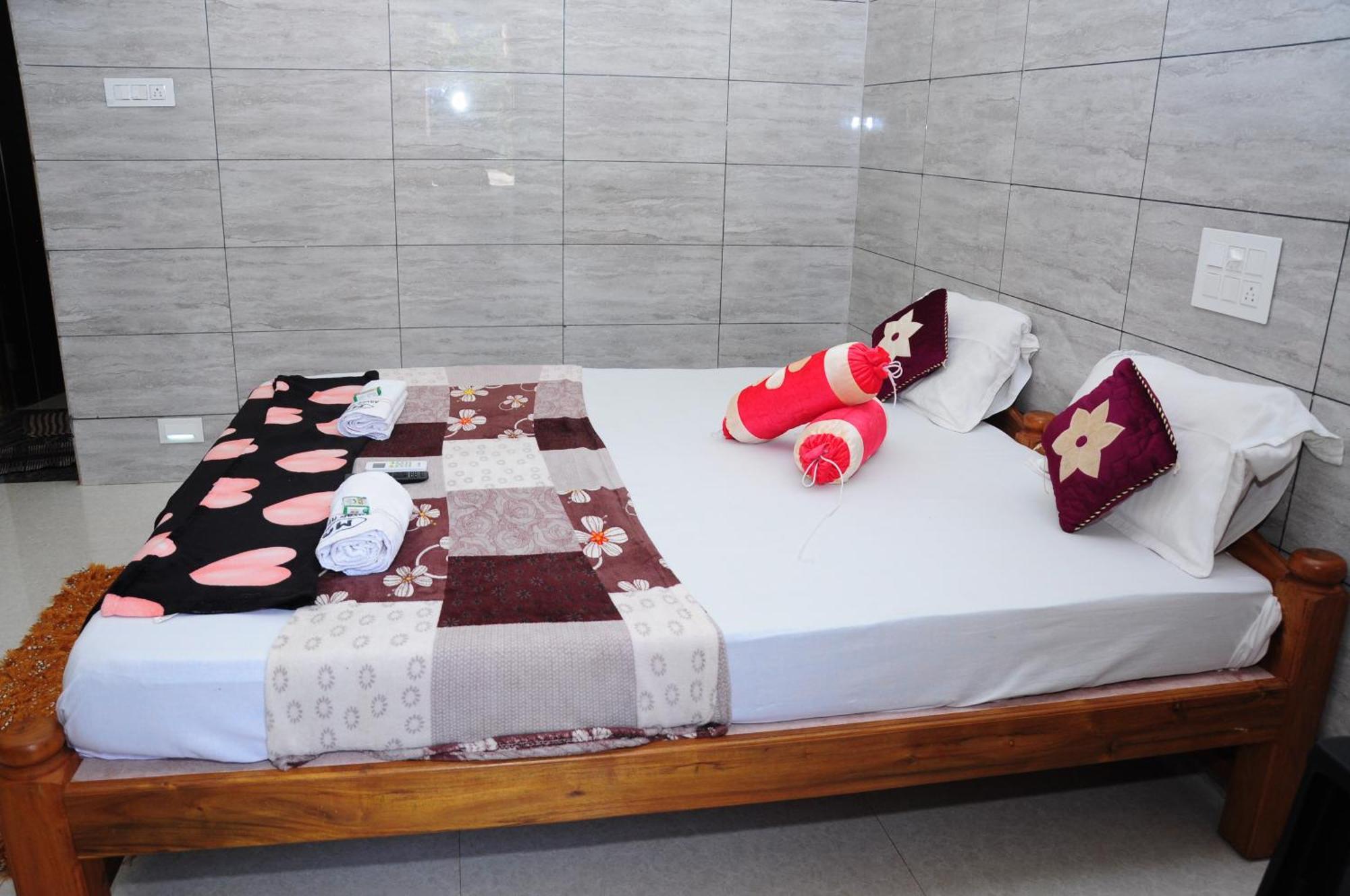 הוילה Māvalli Aryan Residency חדר תמונה